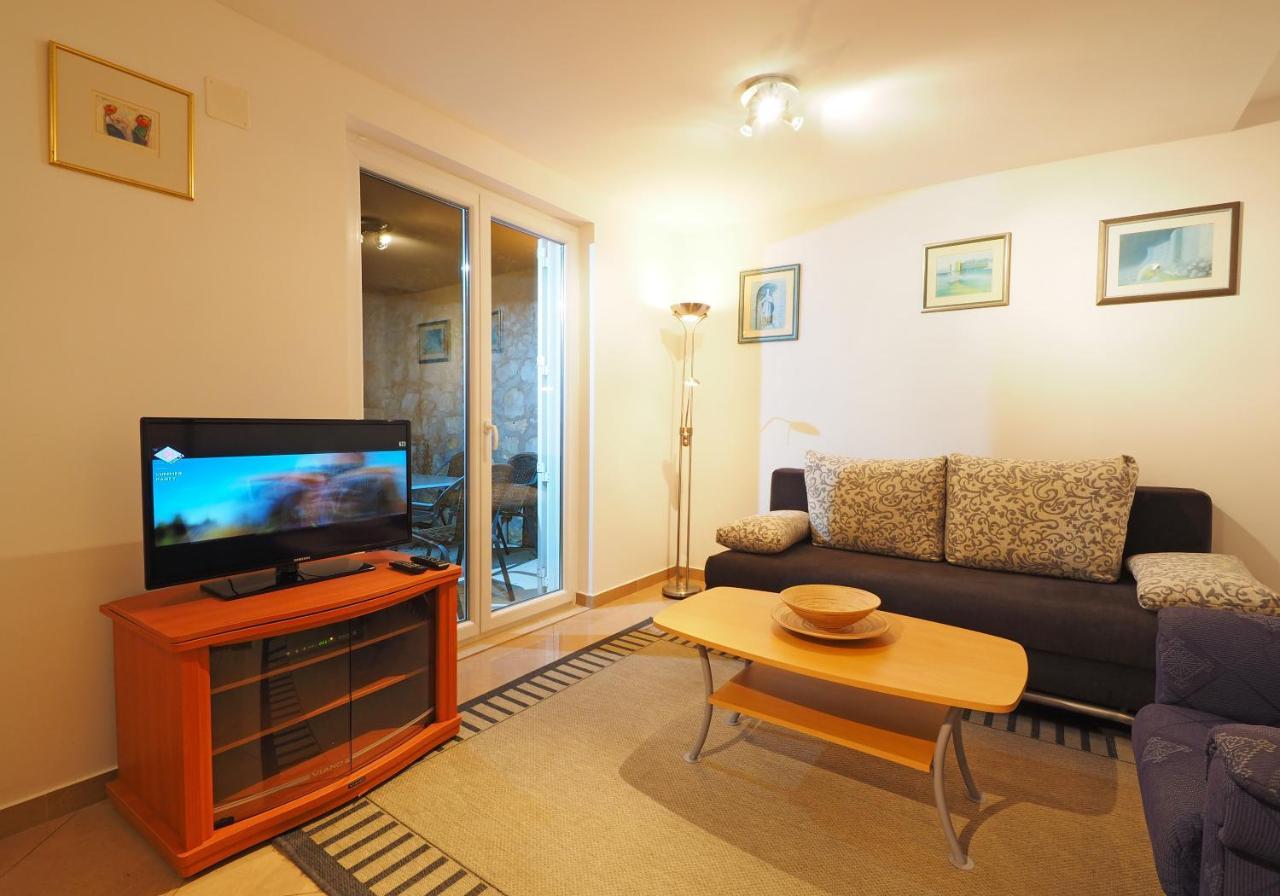 Charming Apartment For 3 Pax In Cavtat Exteriör bild