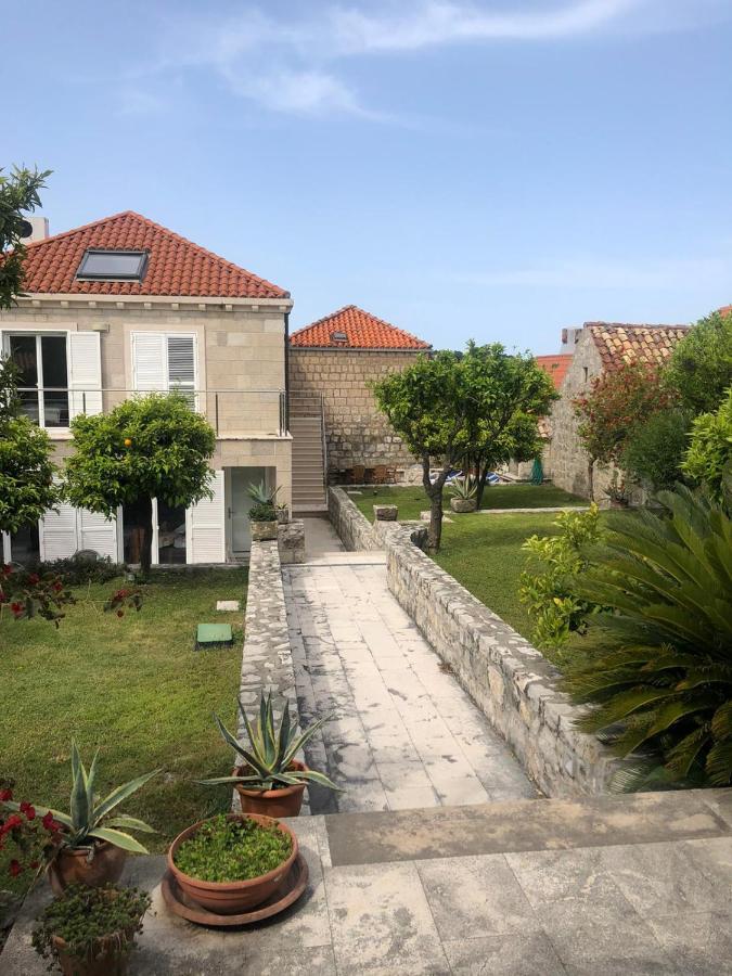 Charming Apartment For 3 Pax In Cavtat Exteriör bild